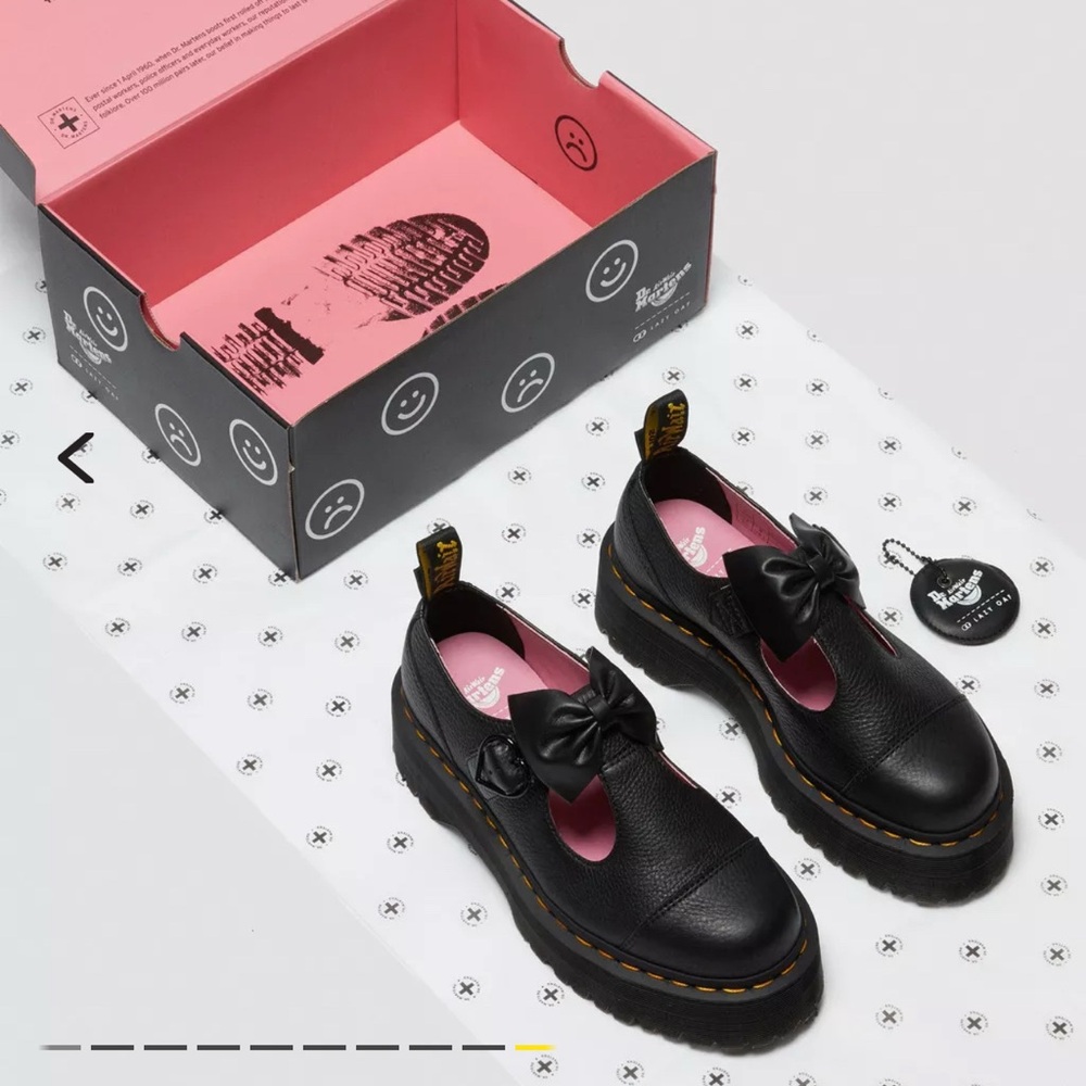 Dr. Martens Black and Pink Dress Shoes with Bow - Picture 4 of 7